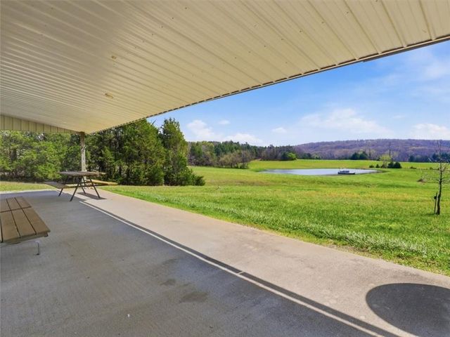 21756 Flippin Road, Warsaw, MO 65355
