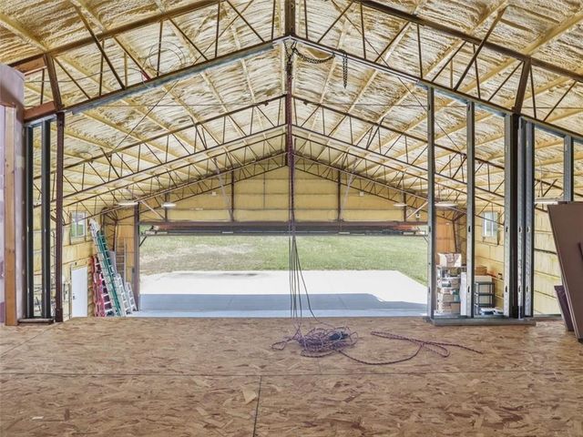 21756 Flippin Road, Warsaw, MO 65355