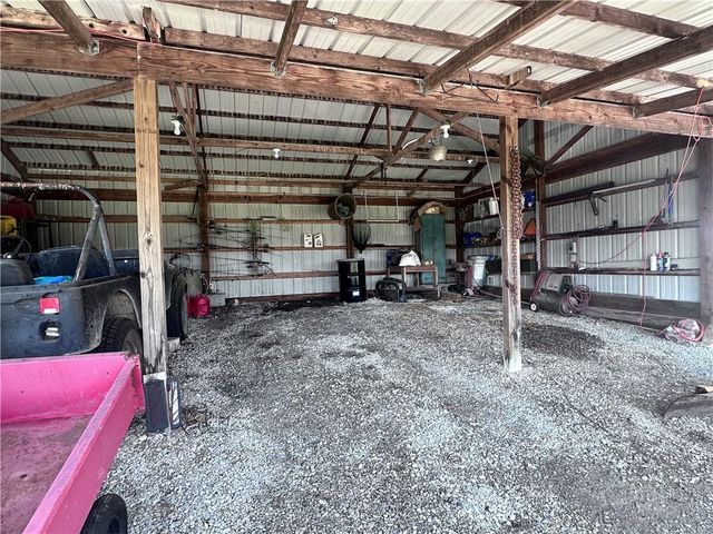 21756 Flippin Road, Warsaw, MO 65355