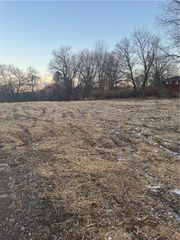 4625 Middle Rd, Hampton, PA 15101