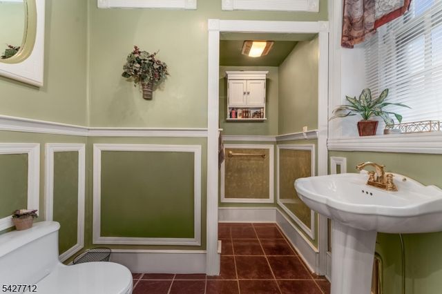 323 Water St, Belvidere Twp., NJ 07823