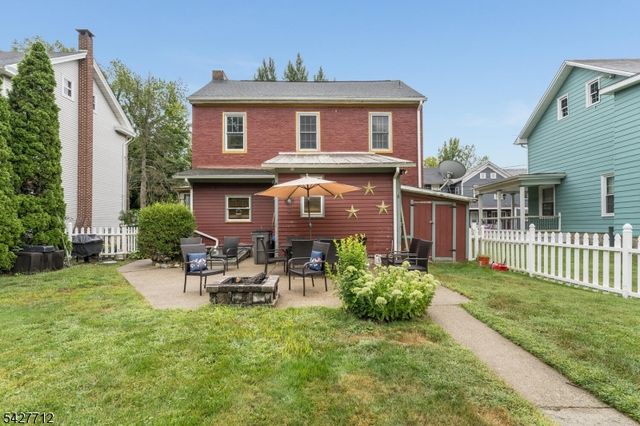 323 Water St, Belvidere Twp., NJ 07823