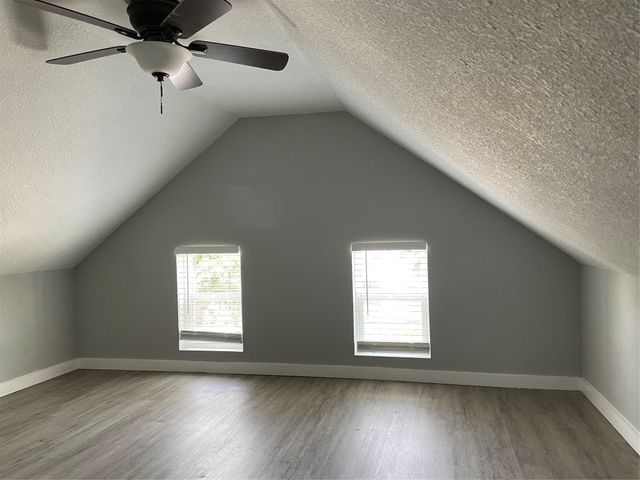 1701 40th Street, Galveston, TX 77550