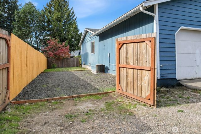 7017 E Firefly Court, Port Orchard, WA 98366