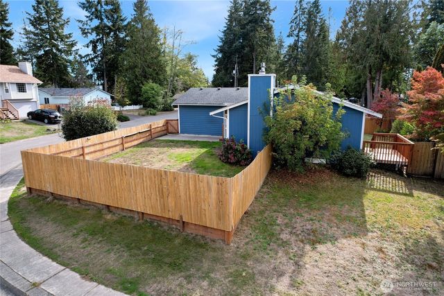 7017 E Firefly Court, Port Orchard, WA 98366