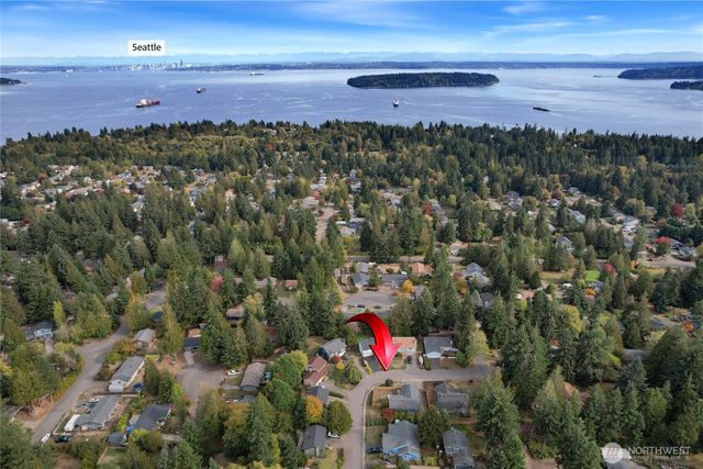 7017 E Firefly Court, Port Orchard, WA 98366