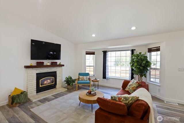 7017 E Firefly Court, Port Orchard, WA 98366