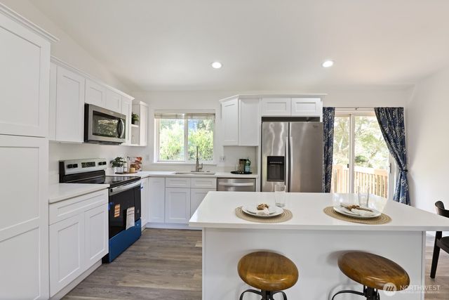 7017 E Firefly Court, Port Orchard, WA 98366