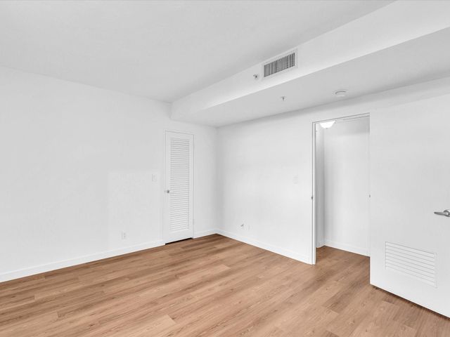 3001 S Ocean Dr 439, Hollywood, FL 33019