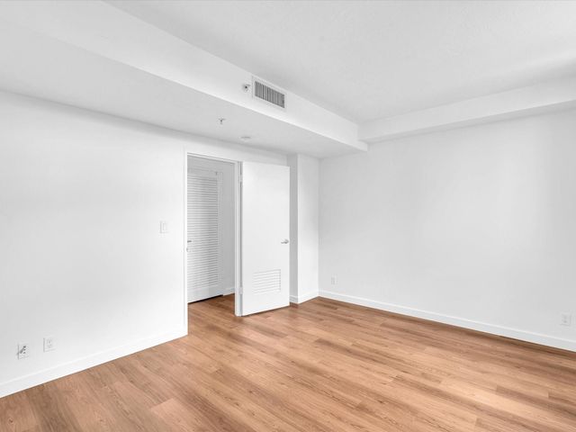 3001 S Ocean Dr 439, Hollywood, FL 33019