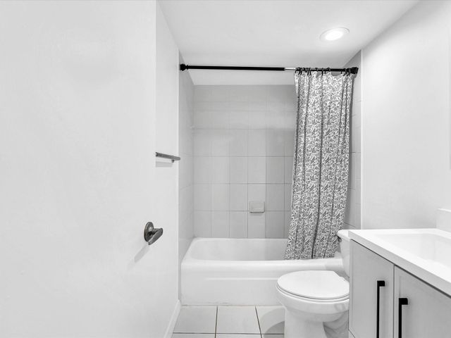 3001 S Ocean Dr 439, Hollywood, FL 33019