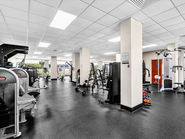 3001 S Ocean Dr 439, Hollywood, FL 33019