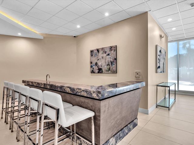 3001 S Ocean Dr 439, Hollywood, FL 33019