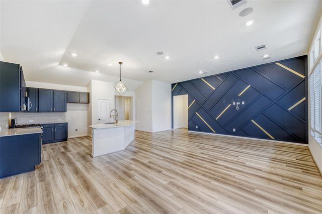 7603 Royal Oasis Lane, Cypress, TX 77433