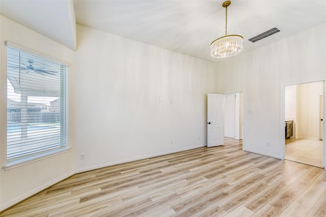 7603 Royal Oasis Lane, Cypress, TX 77433