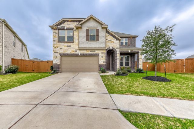 7603 Royal Oasis Lane, Cypress, TX 77433