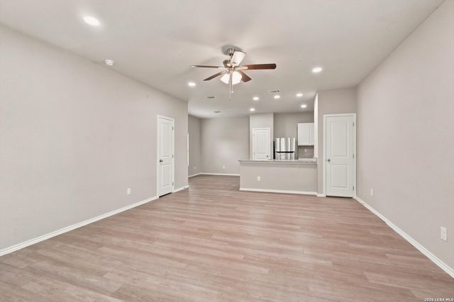 7226 Briar Pl Unit 102, San Antonio, TX 78221
