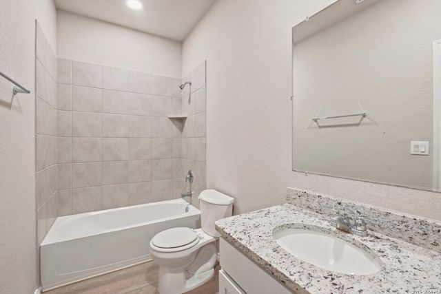 7226 Briar Pl Unit 102, San Antonio, TX 78221