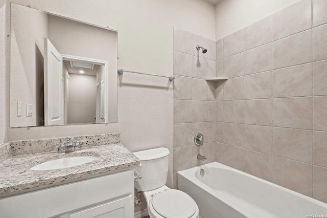 7226 Briar Pl Unit 102, San Antonio, TX 78221