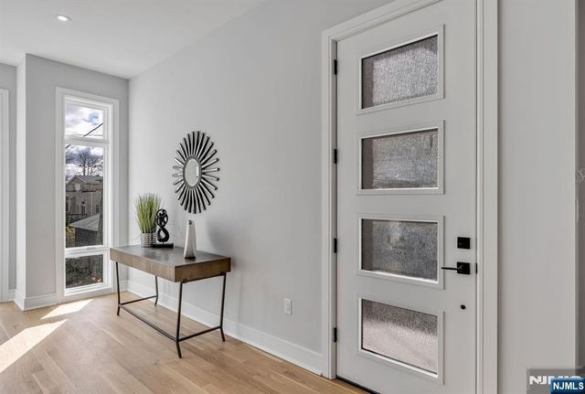 2445 E Camner Street, Fort Lee, NJ 07024