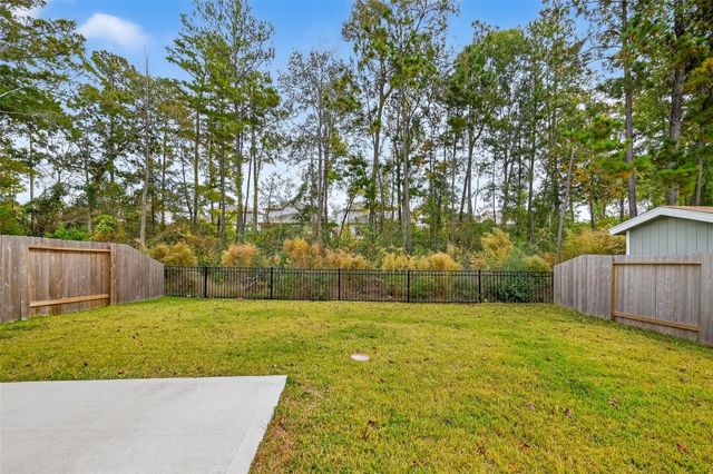 79 Courageous Way, Magnolia, TX 77354