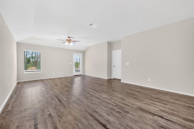 79 Courageous Way, Magnolia, TX 77354