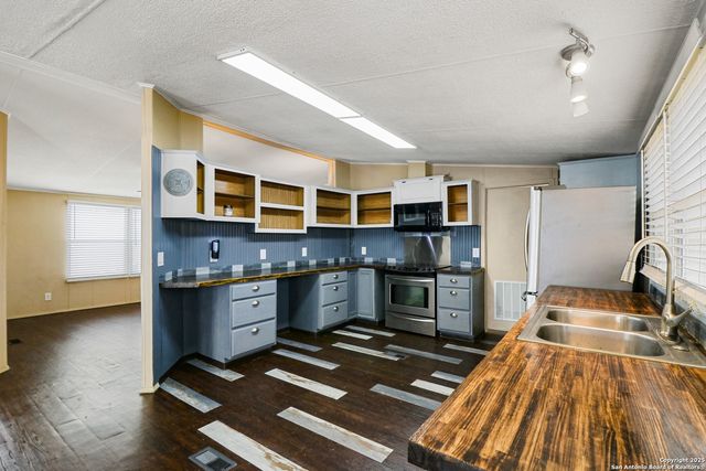 191 Navajo Blanket, San Antonio, TX 78223