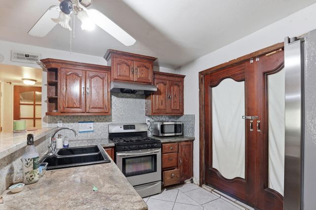 2606 Rosemead Drive, Pasadena, TX 77506