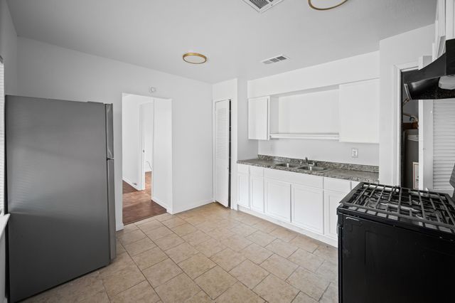 3110 Roby Street, Dallas, TX 75215