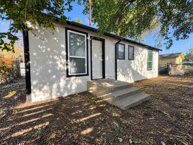3110 Roby Street, Dallas, TX 75215