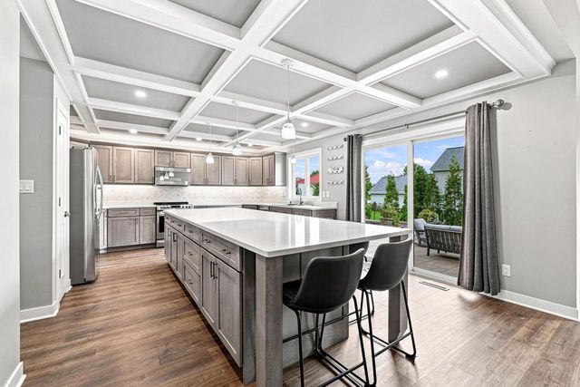 4094 W Whispering Ridge PASS, Franklin, WI 53132