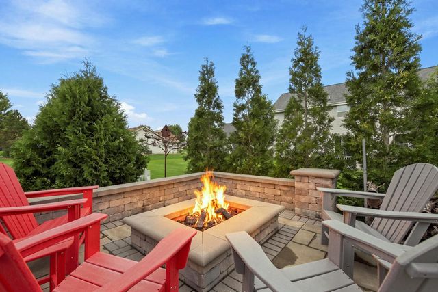 4094 W Whispering Ridge PASS, Franklin, WI 53132