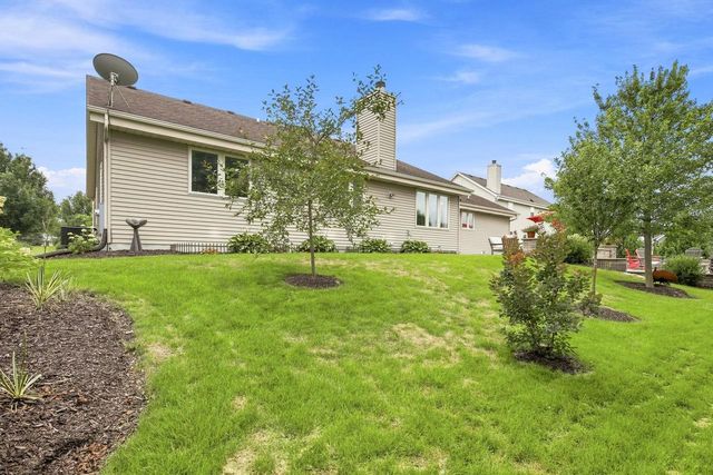 4094 W Whispering Ridge PASS, Franklin, WI 53132