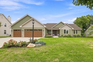 4094 W Whispering Ridge PASS, Franklin, WI 53132