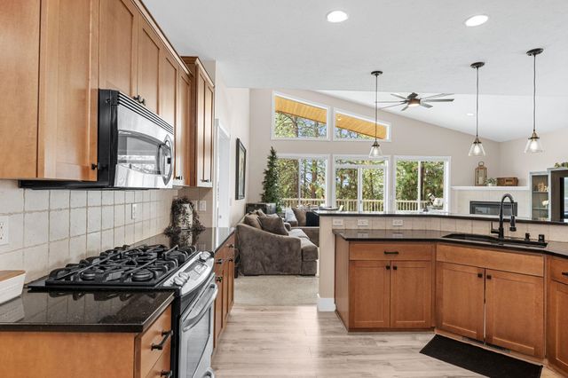 3515 W EXCELL Ln, Spokane, WA 99208