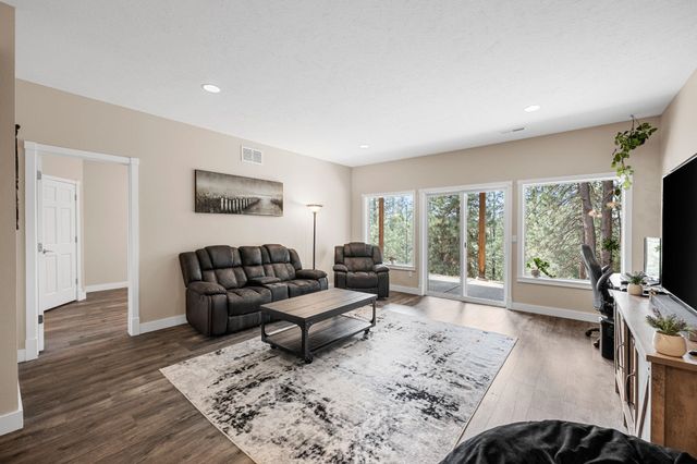 3515 W EXCELL Ln, Spokane, WA 99208