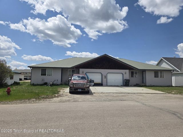376A S ASHLEY Avenue, Pinedale, WY 82941 property photo