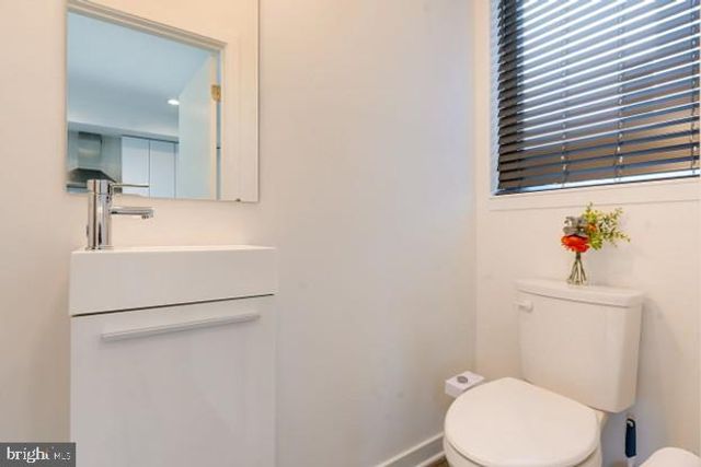 2008 NORTHBANK PL, Philadelphia, PA 19125