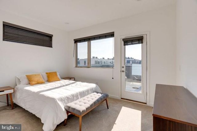 2008 NORTHBANK PL, Philadelphia, PA 19125
