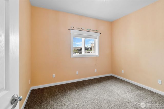 310 Second Street, Sumas, WA 98295