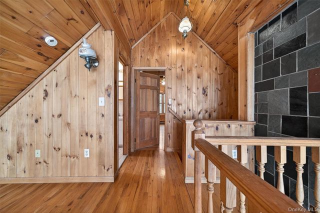 27 Manchester Road, Rock Hill, NY 12775