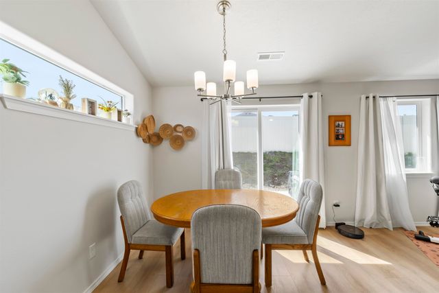 19674 E 3RD Ln, Greenacres, WA 99016