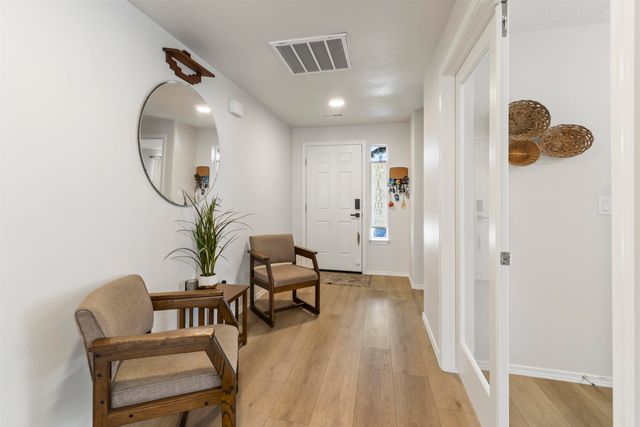 19674 E 3RD Ln, Greenacres, WA 99016