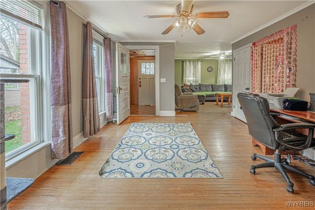 160 Waterman Street, Lockport City, NY 14094