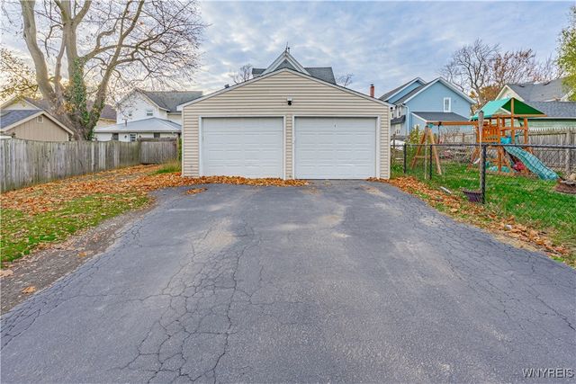 160 Waterman Street, Lockport City, NY 14094