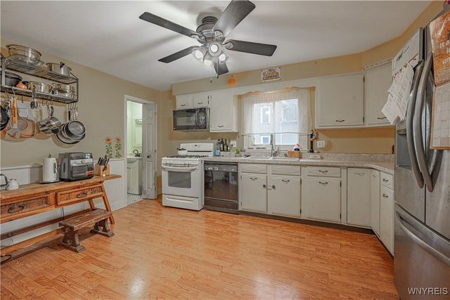 160 Waterman Street, Lockport City, NY 14094