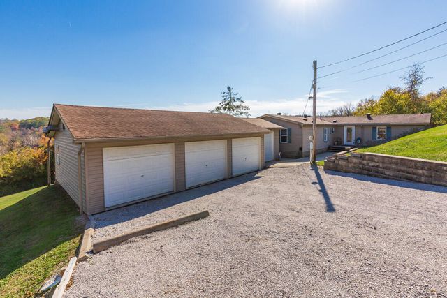 1921 Poplar Ridge Road, Melbourne, KY 41059