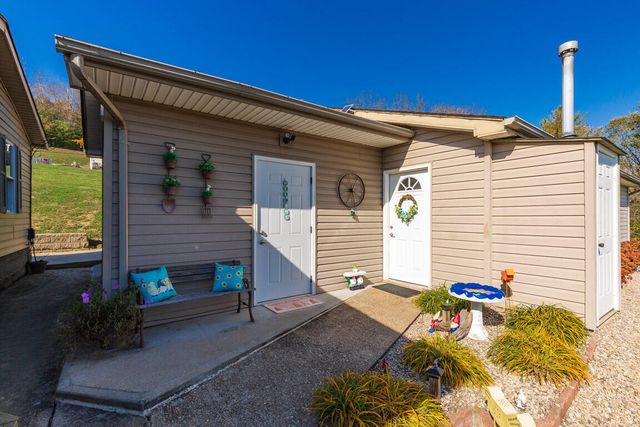 1921 Poplar Ridge Road, Melbourne, KY 41059