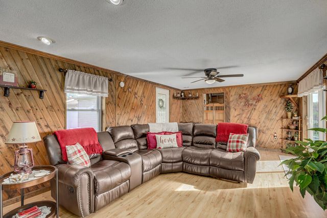 1921 Poplar Ridge Road, Melbourne, KY 41059