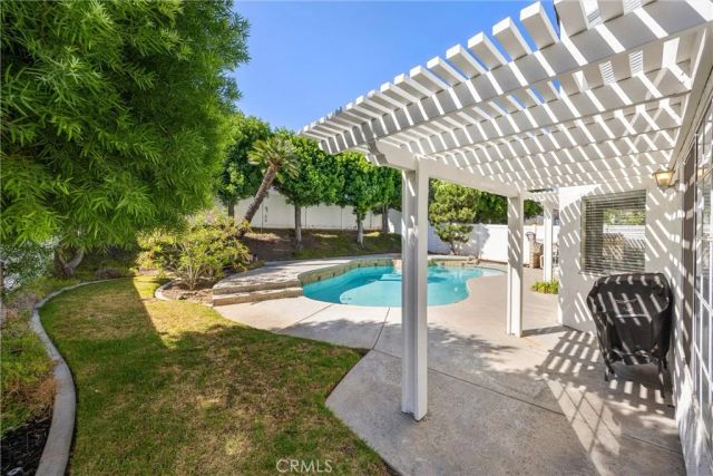1228 Mayfair Drive, Corona, CA 92882